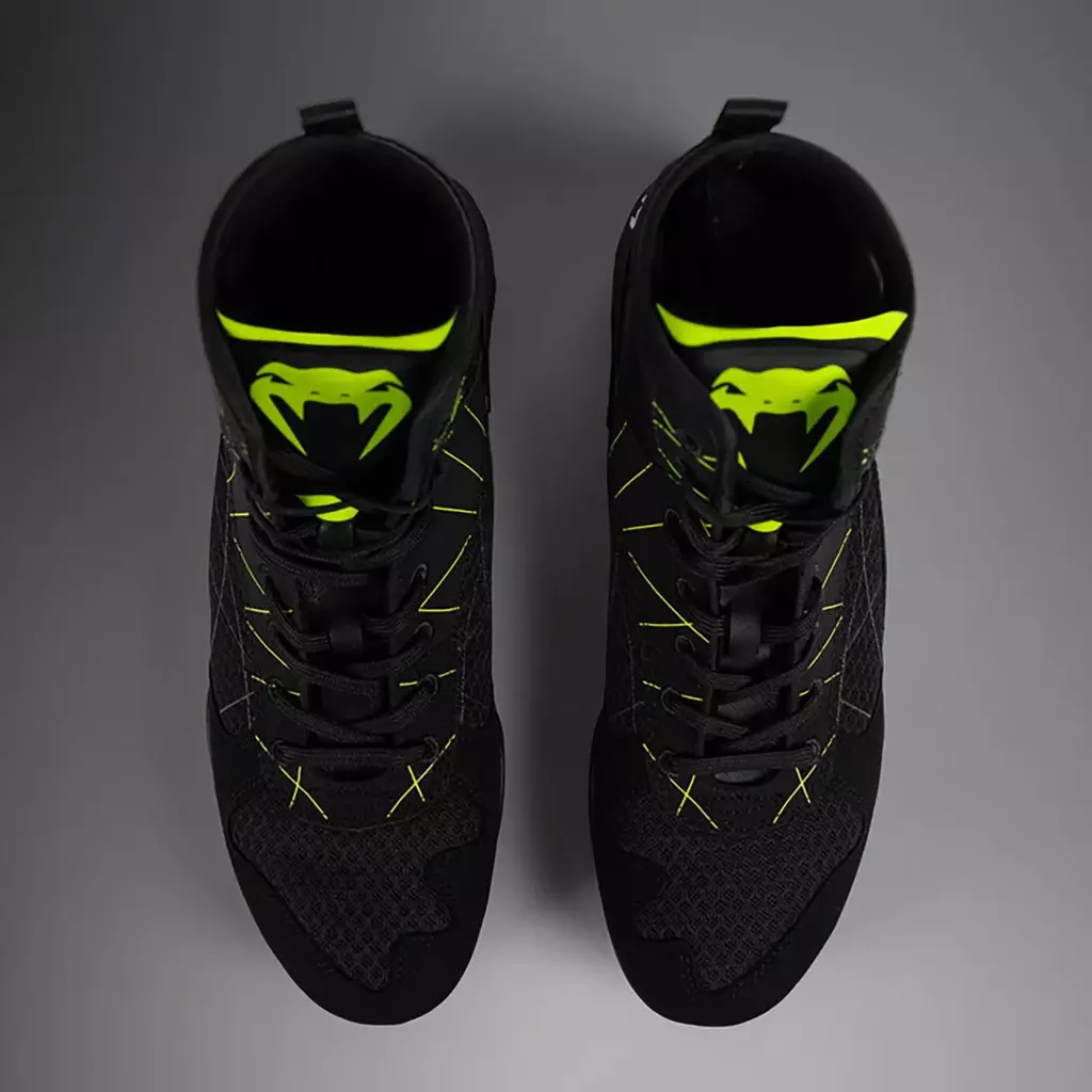 Боксёрки Venum Training Camp 4.0 Boxing black/neo green