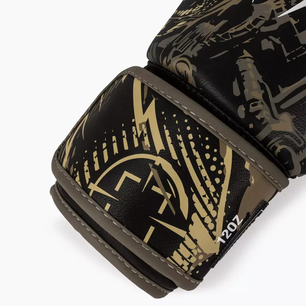 Боксёрские перчатки Venum Invader Boxing black/sand
