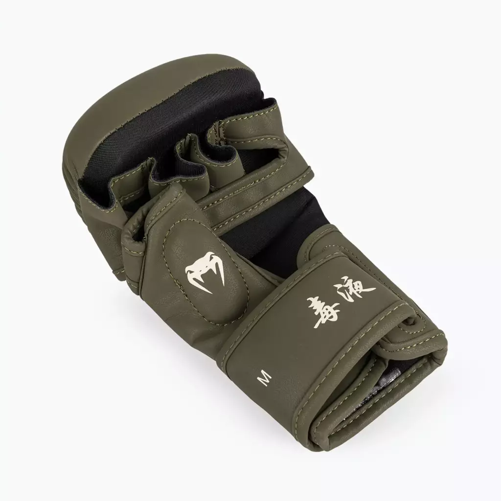 Боксёрские перчатки Venum Sparring khaki/bronze/ivory
