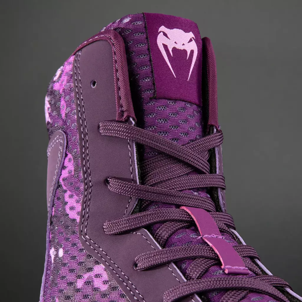 Боксёрки Venum Iris Boxing plum/pink