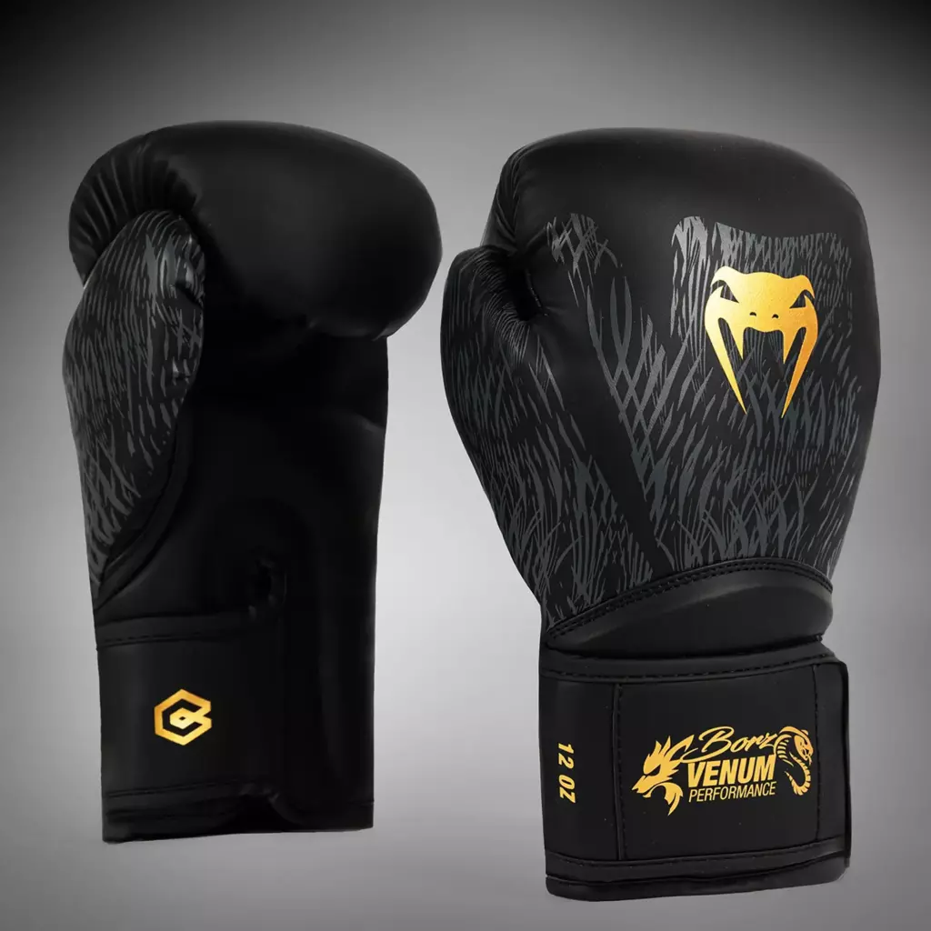 Боксёрские перчатки Venum x Chimaev Boxing