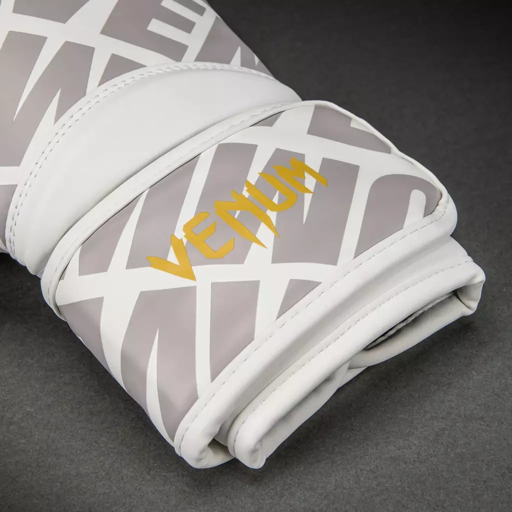 Боксёрские перчатки Venum Contender 1.5 XT 3D Boxing white/gold