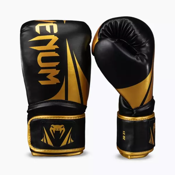 Боксёрские перчатки Venum Challenger 2.5 Boxing black/gold
