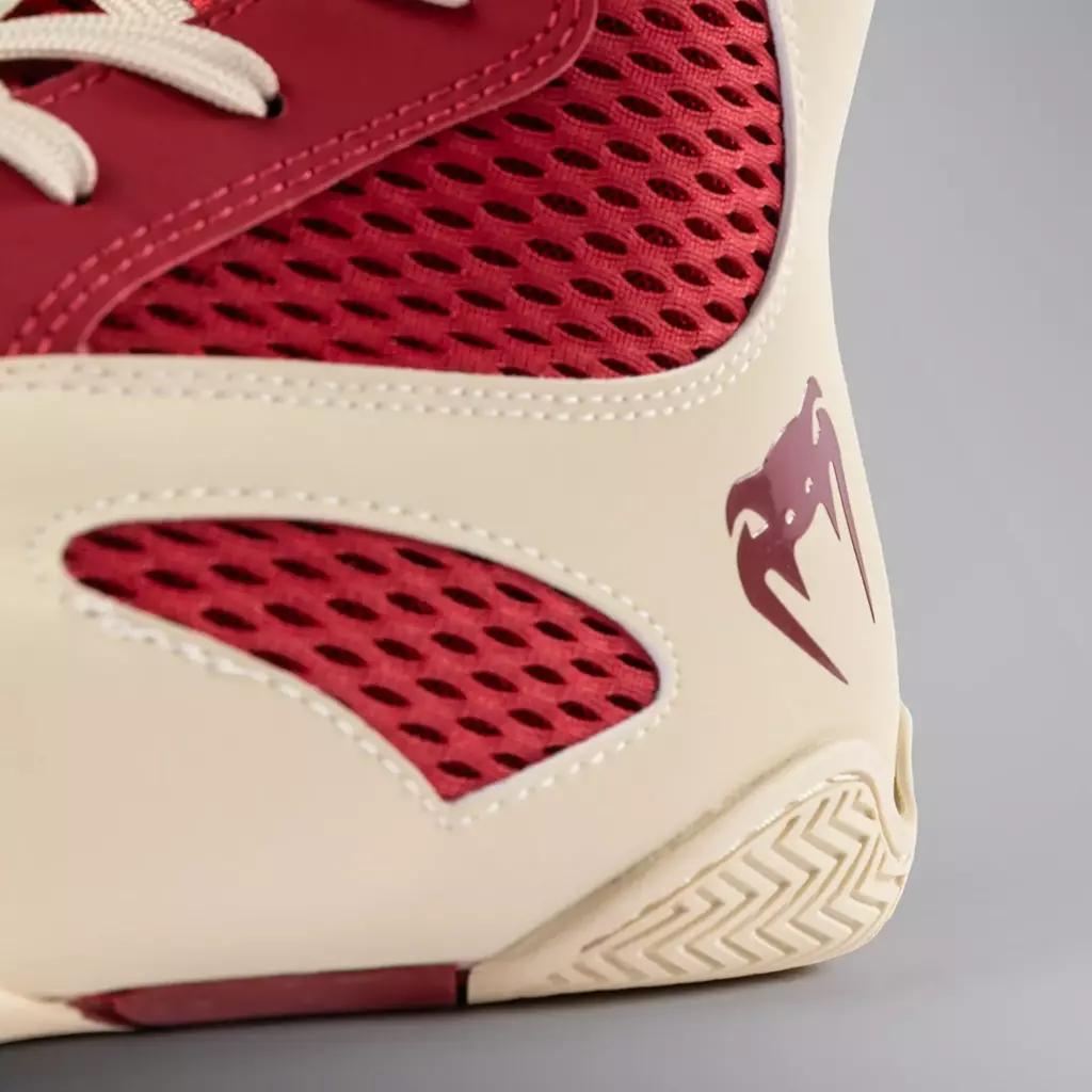 Боксёрки Venum Contender Boxing ruby red/ivory