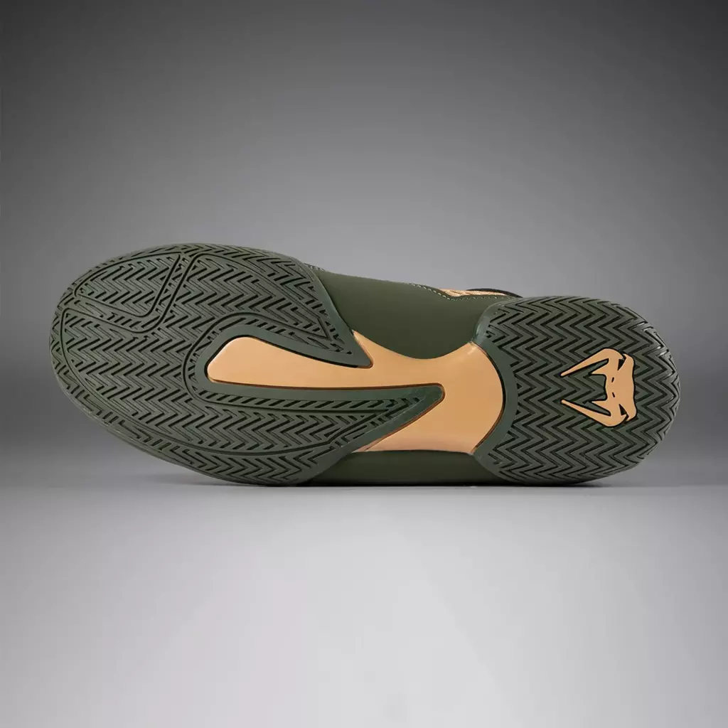 Боксёрки Venum Contender Boxing military green/sand