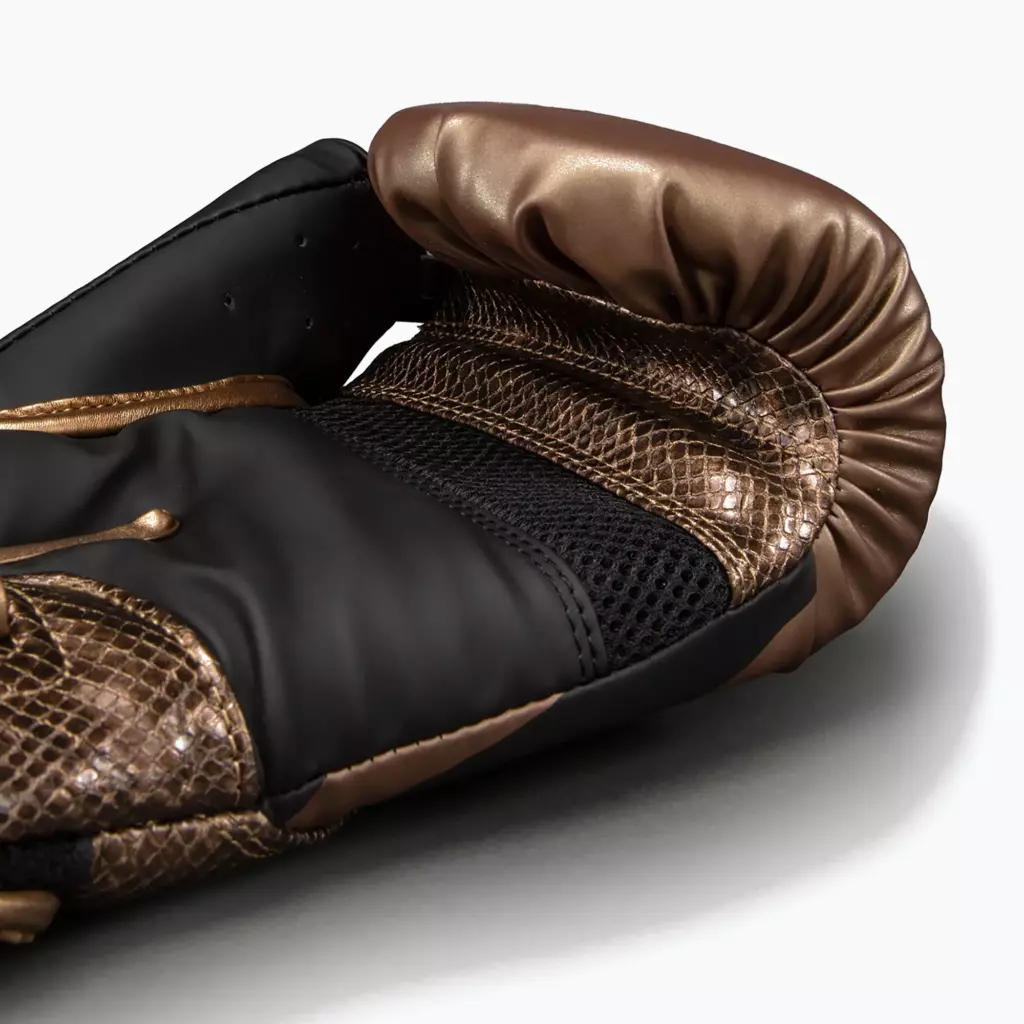 Боксёрские перчатки Venum Challenger 4.0 brown/black