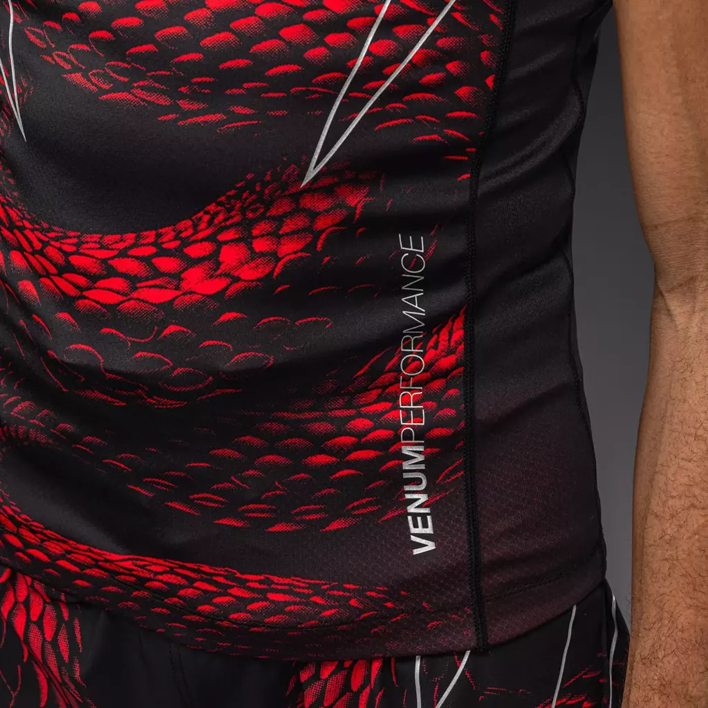 Рашгард Venum Matupa Short Sleeve black/red/silver