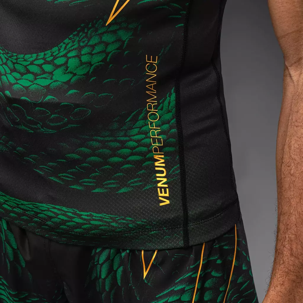 Рашгард Venum Matupa Short Sleeve black/green/gold