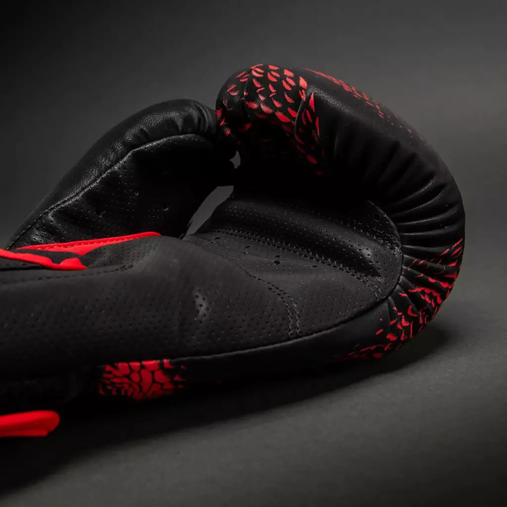 Боксёрские перчатки Venum Matupa Boxing black/red/silver