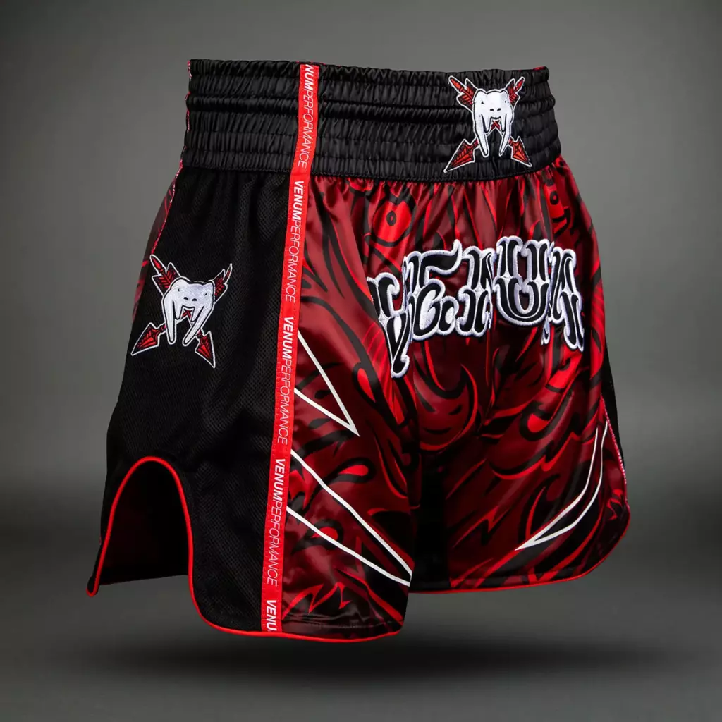 Шорты Venum Wolf Atak Muay Thai Shorts black/red