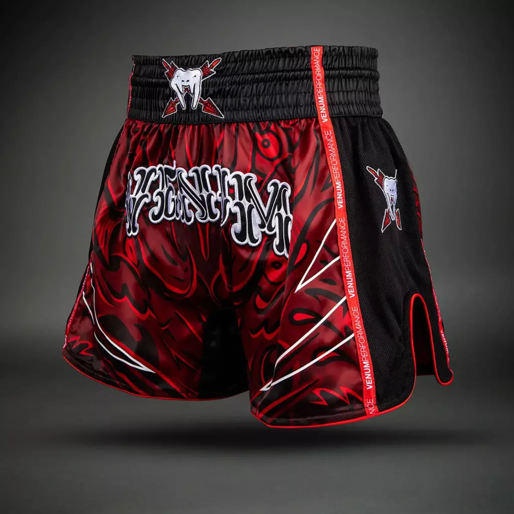 Шорты Venum Wolf Atak Muay Thai Shorts black/red