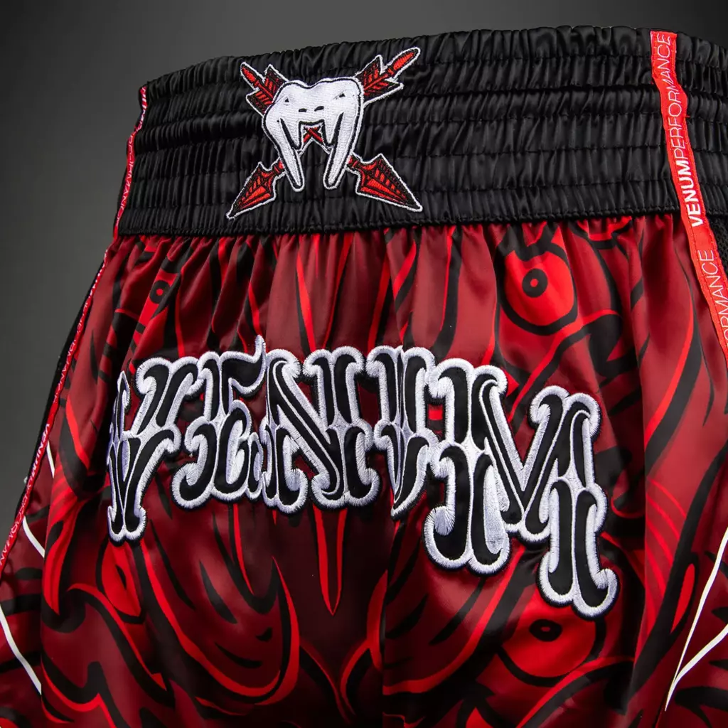 Шорты Venum Wolf Atak Muay Thai Shorts black/red