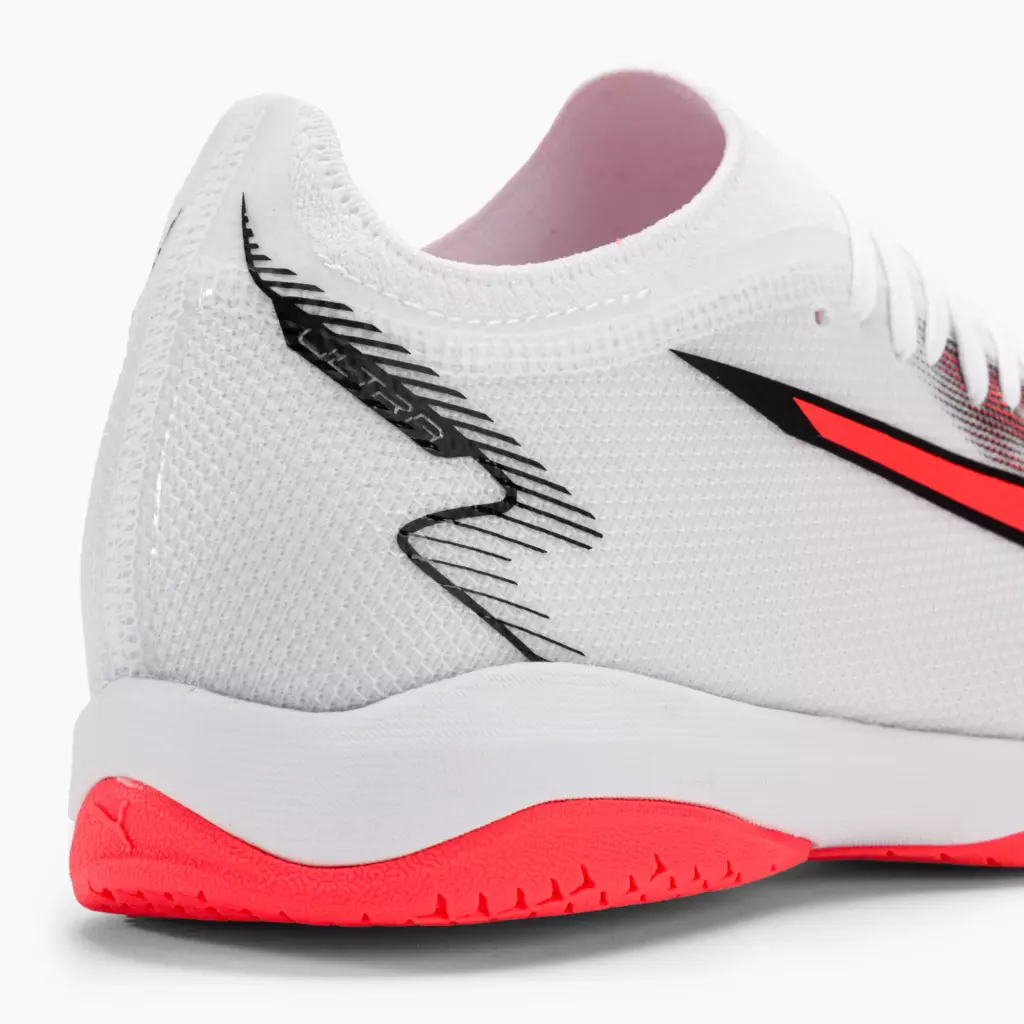 Футзалки PUMA Ultra Match IT puma white/puma black/fire orchid