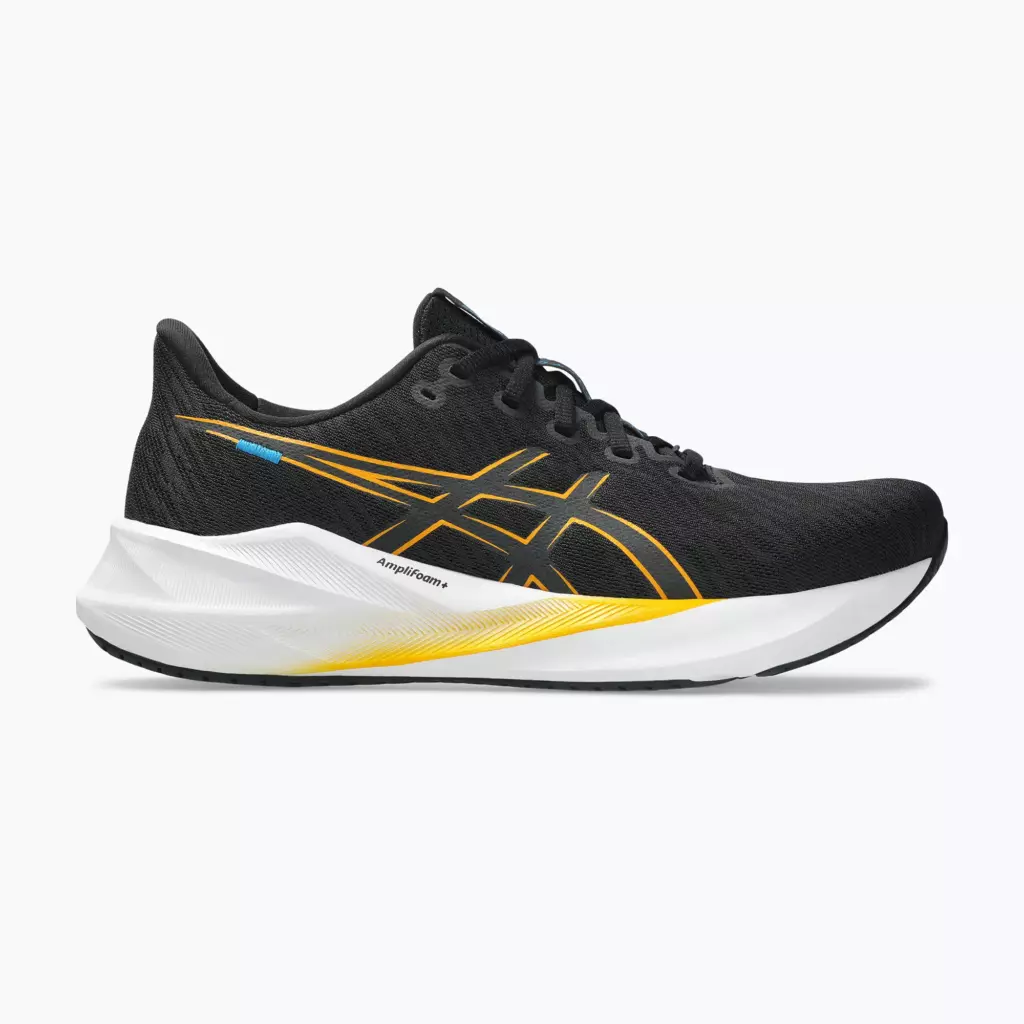 Кроссовки для бега ASICS Versablast 4 black/yamabuki