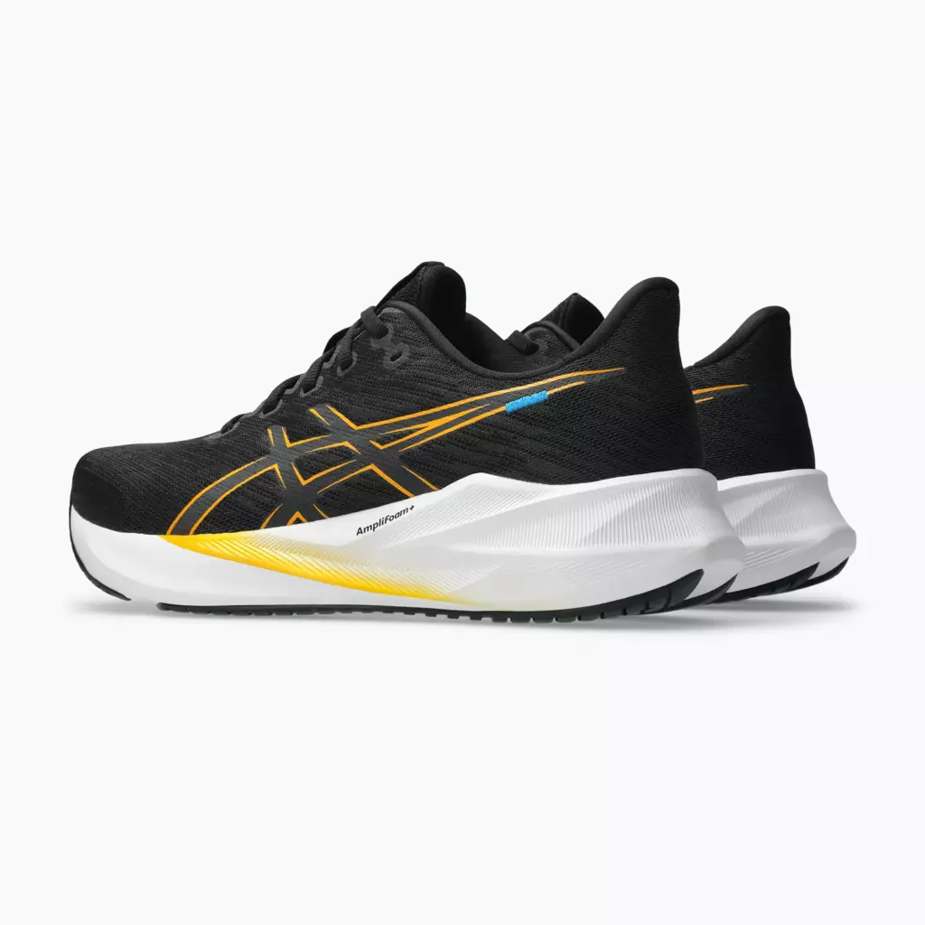 Кроссовки для бега ASICS Versablast 4 black/yamabuki