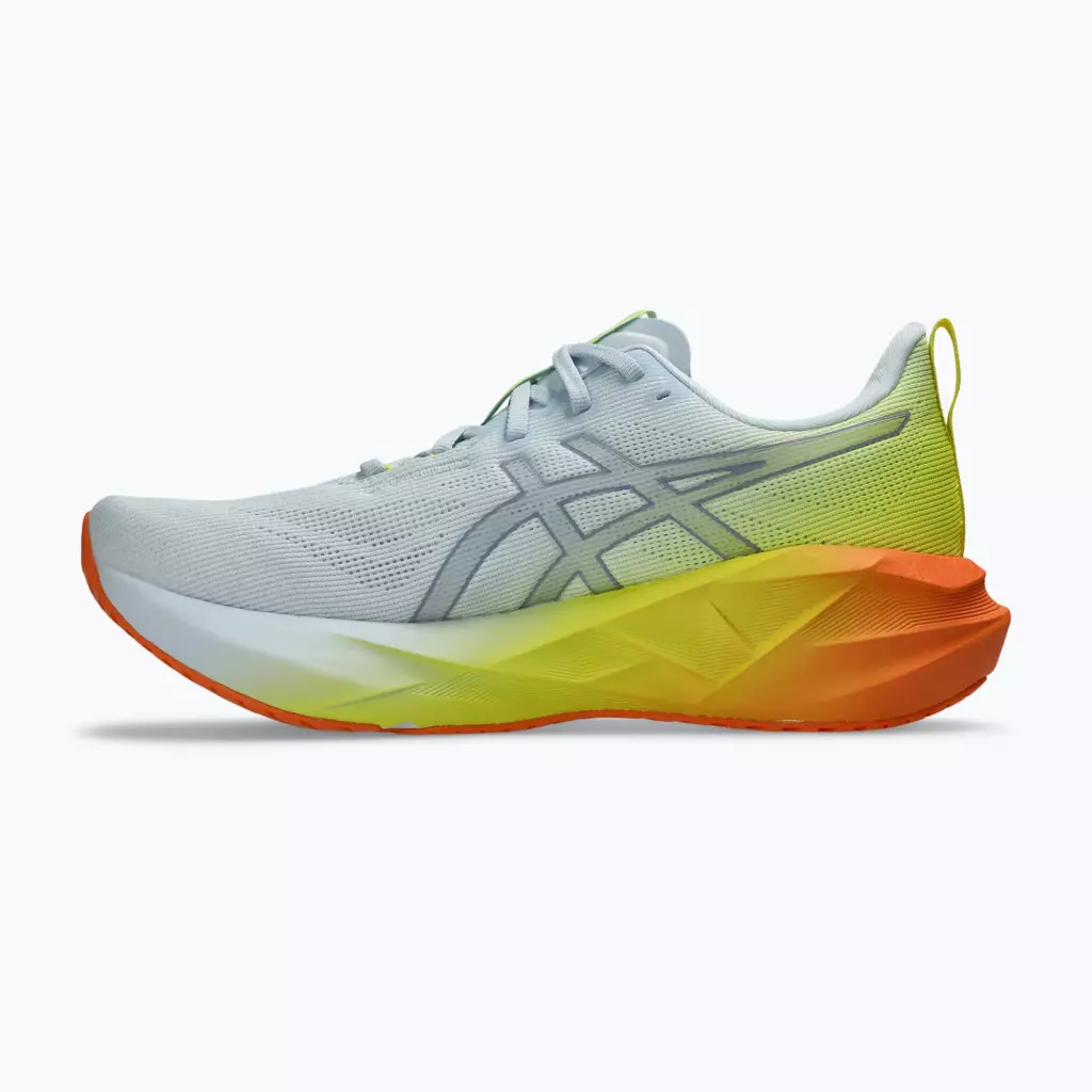Кроссовки для бега ASICS Novablast 5 sky/lemon spark