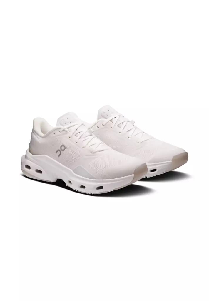 Женские Кроссовки On Cloudpulse 2 white/white