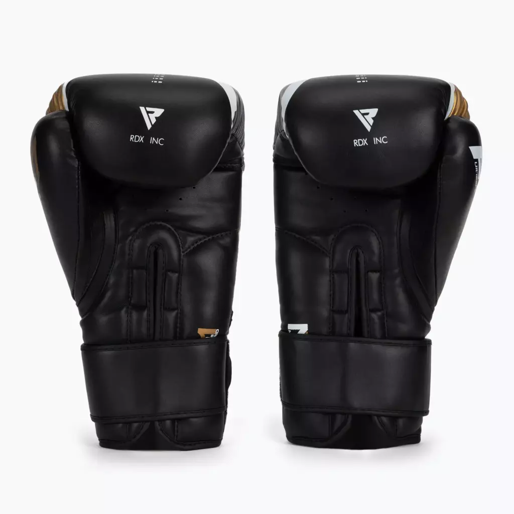 Боксёрские перчатки RDX BGR-F7 чёрно-золотые