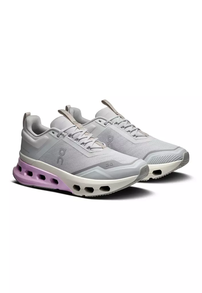 Женские Кроссовки для бега On Cloudnova X glacier sakura