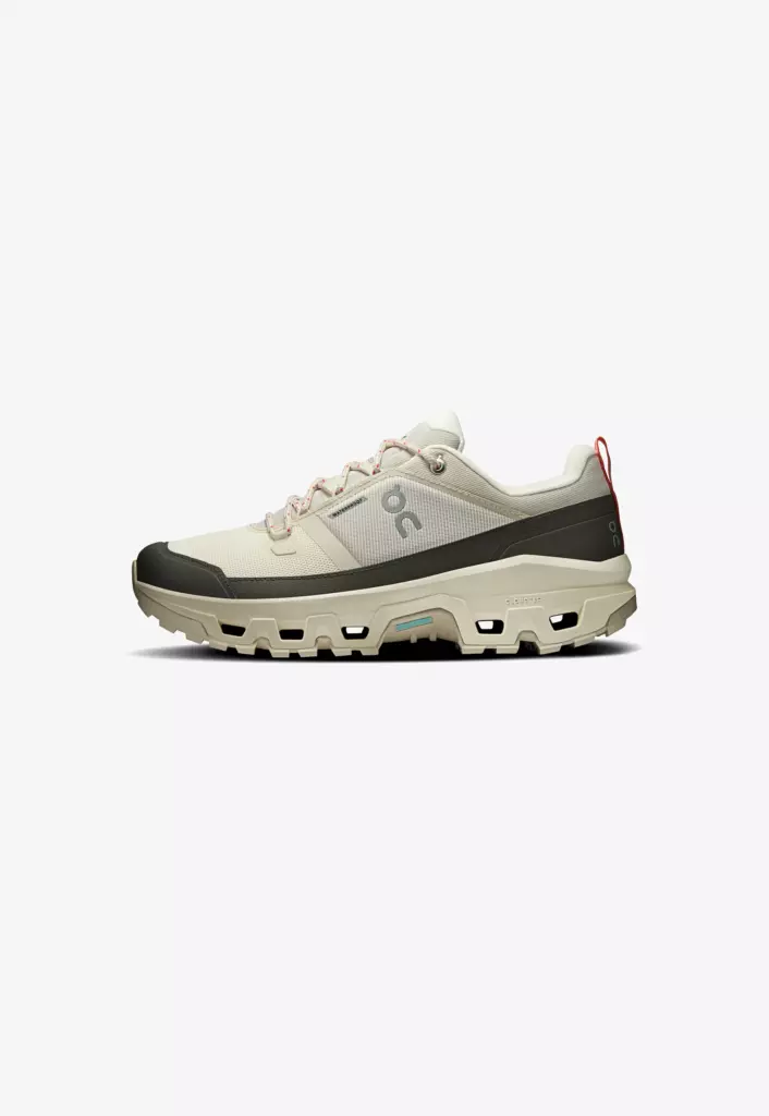 Кроссовки On Cloudrock Low Waterproof ivory ivory