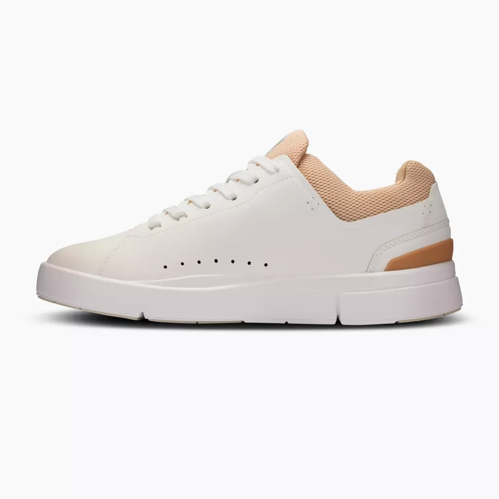 Женские Кроссовки On The Roger Advantage white/savannah