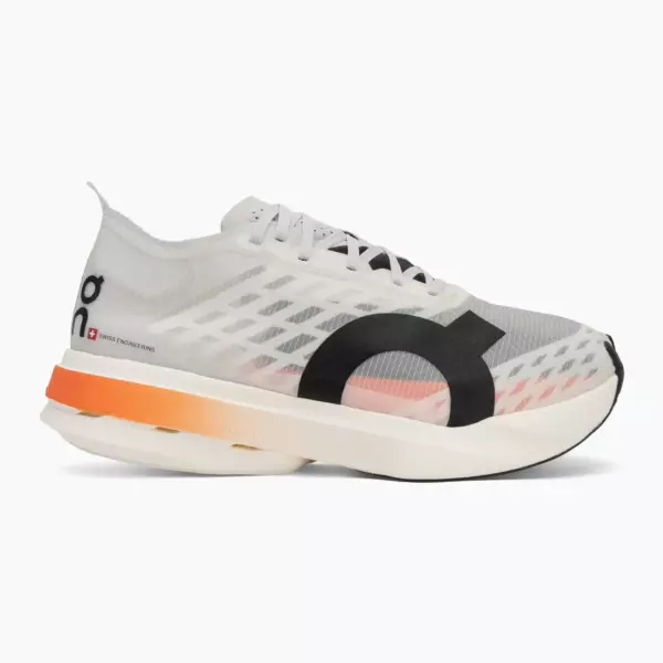 Женские Кроссовки для бега On Cloudboom Strike white/black