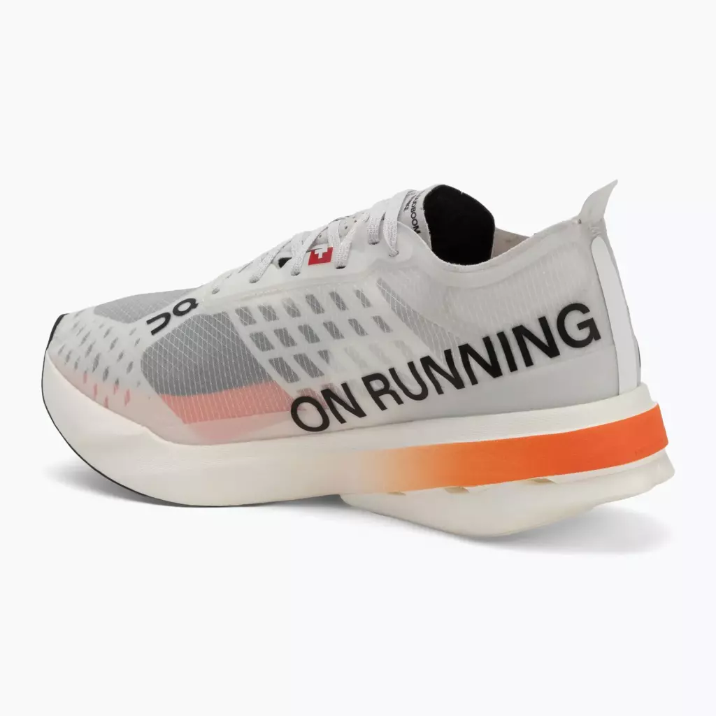 Женские Кроссовки для бега On Cloudboom Strike white/black