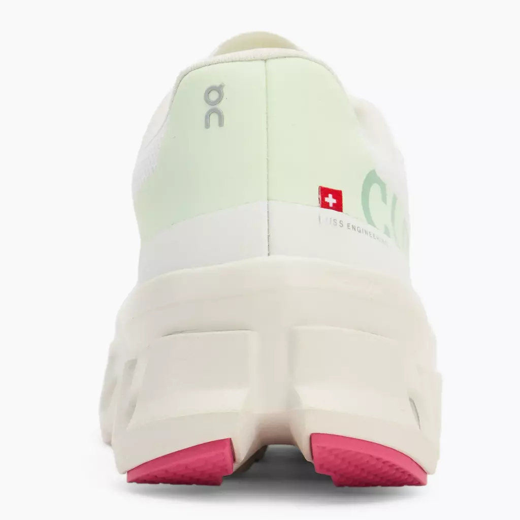 Женские Кроссовки для бега On Cloudmonster white/lima