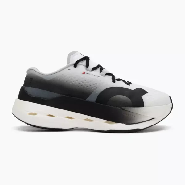 Кроссовки для бега On Cloudboom Max white/black