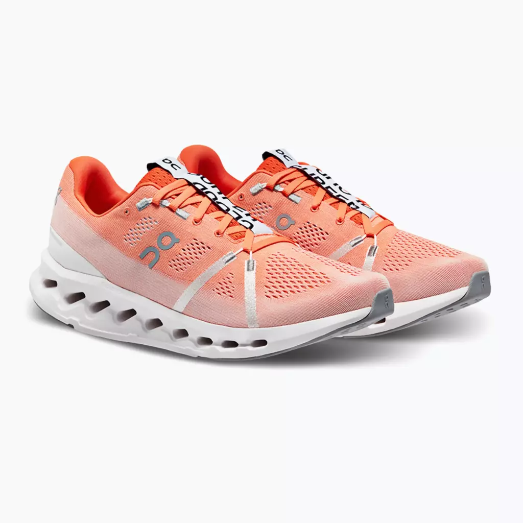 Кроссовки для бега On Cloudsurfer flame/white