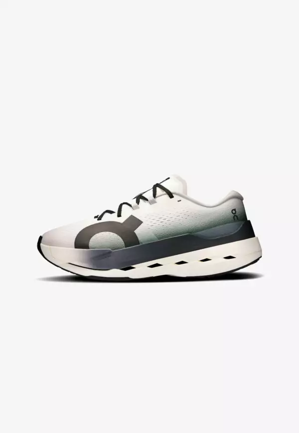 Кроссовки для бега On Cloudboom Max white