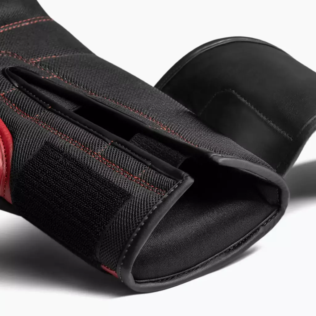 Боксёрские перчатки Hayabusa S4 Leather red