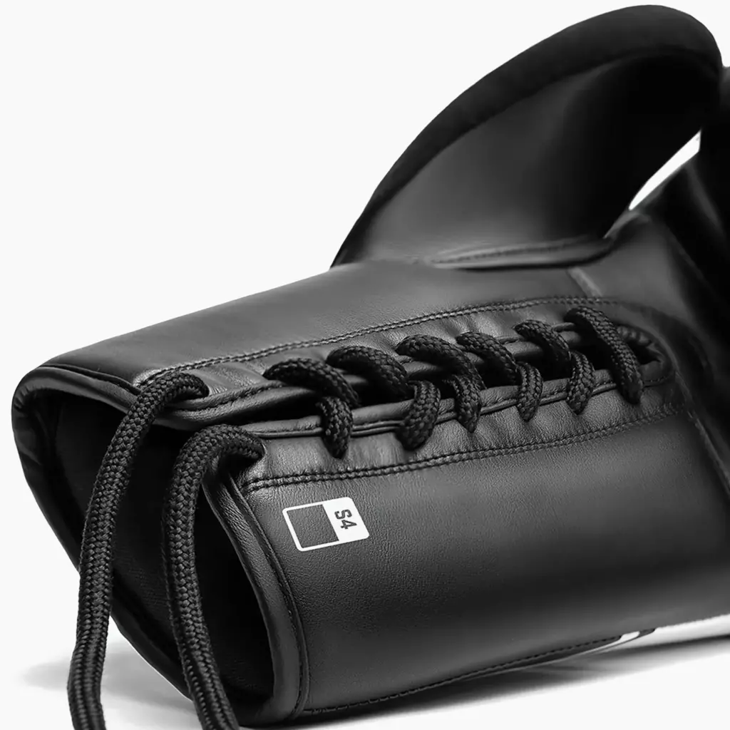 Боксёрские перчатки Hayabusa S4 Lace Up black/white