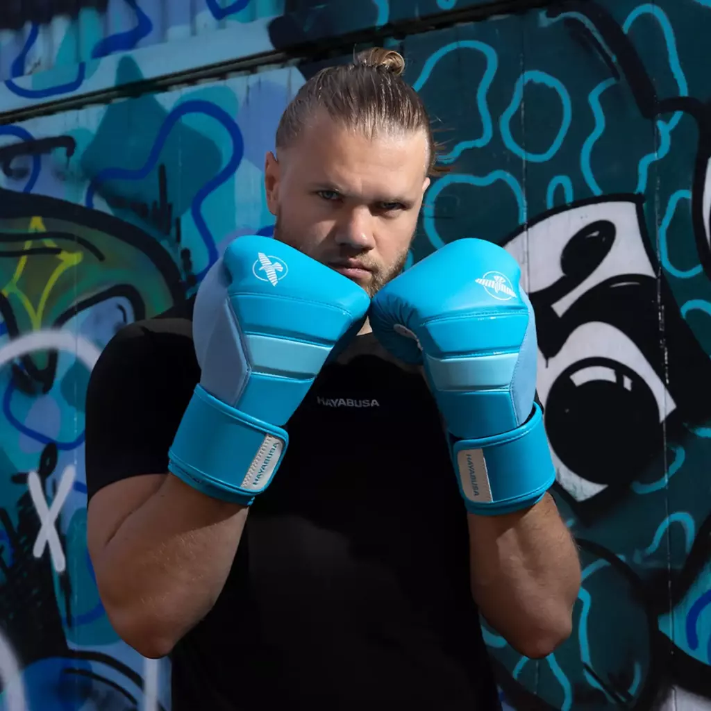 Боксёрские перчатки Hayabusa T3 Neon neon blue