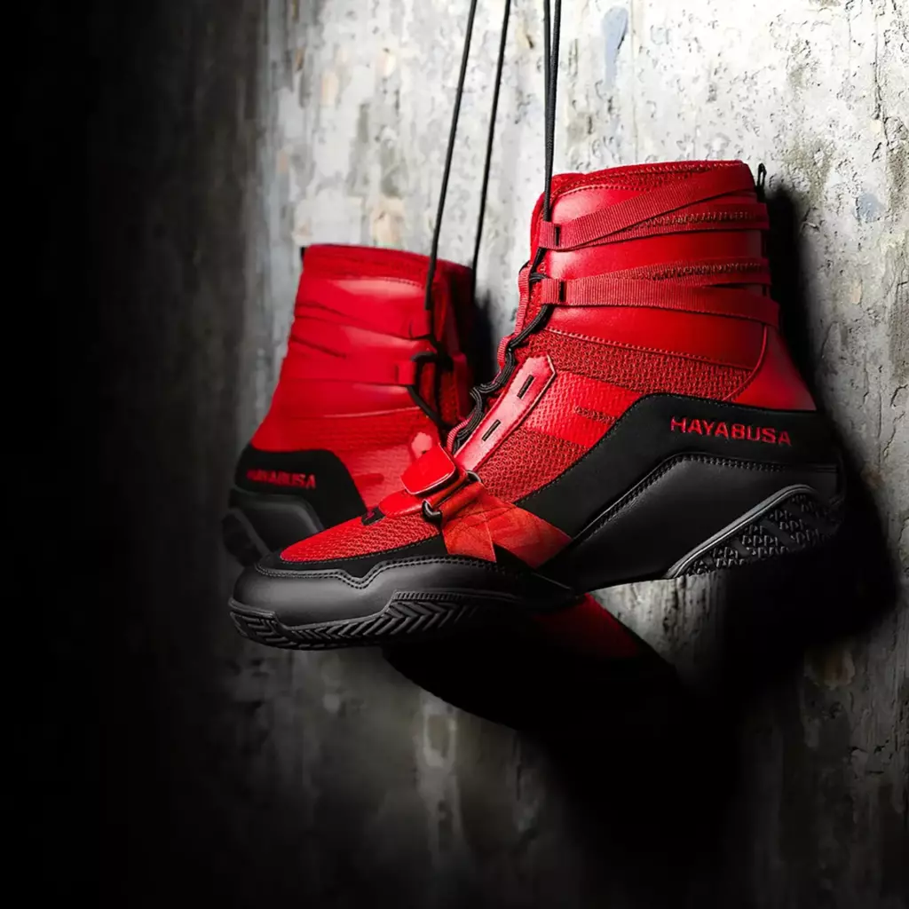 Боксёрки Hayabusa Strike Boxing red