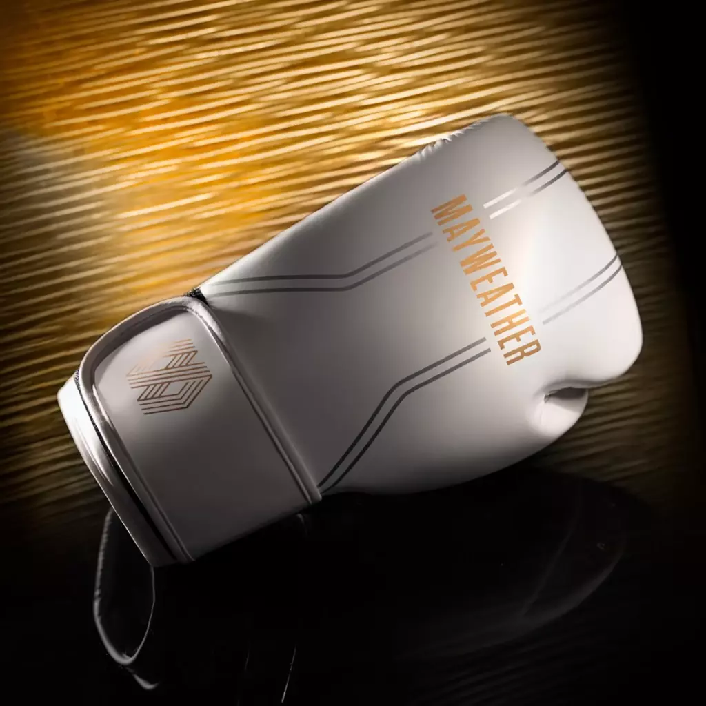 Боксёрские перчатки Hayabusa Mayweather Contender white/gold