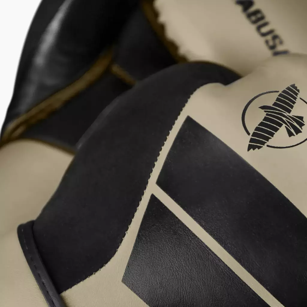 Боксёрские перчатки Hayabusa S4