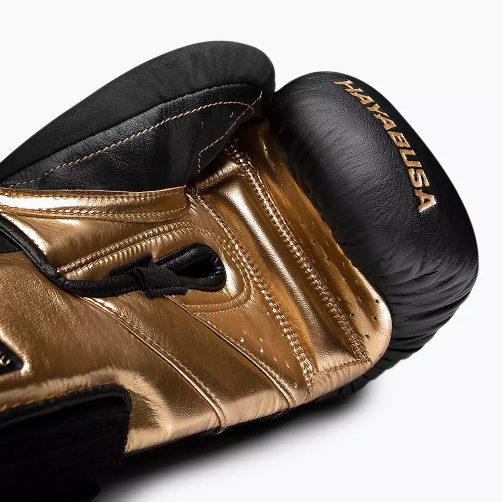 Боксёрские перчатки Hayabusa T3 black/gold