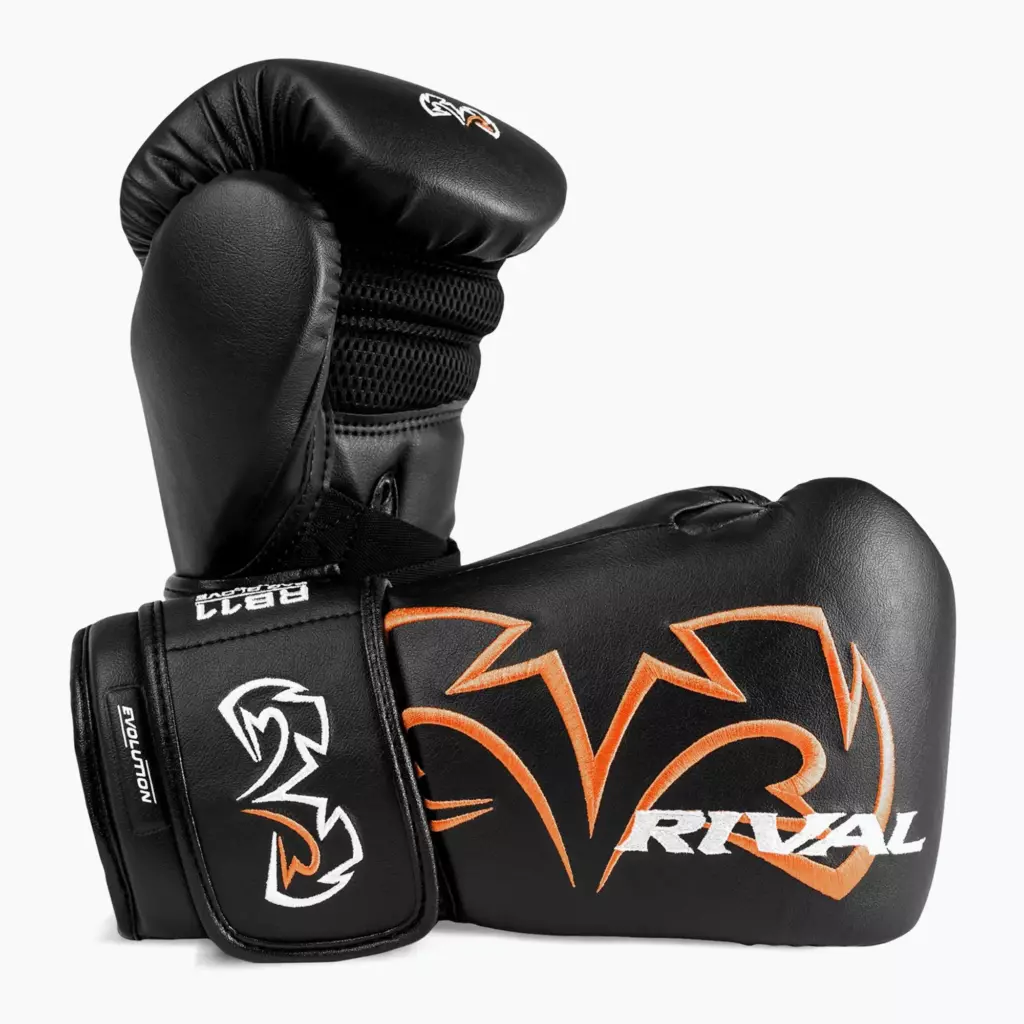 Боксёрские перчатки Rival RB11 black