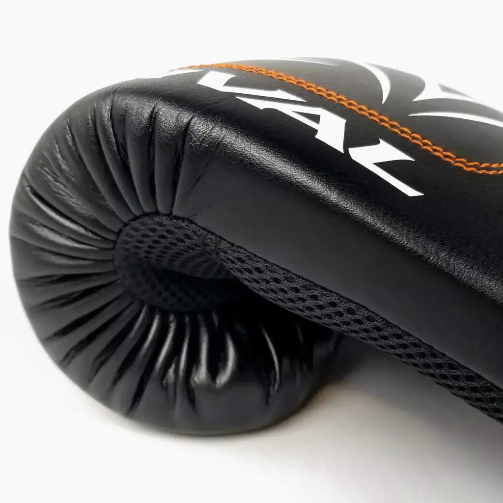Боксёрские перчатки Rival RB1 Ultra Bag 2.0 l black