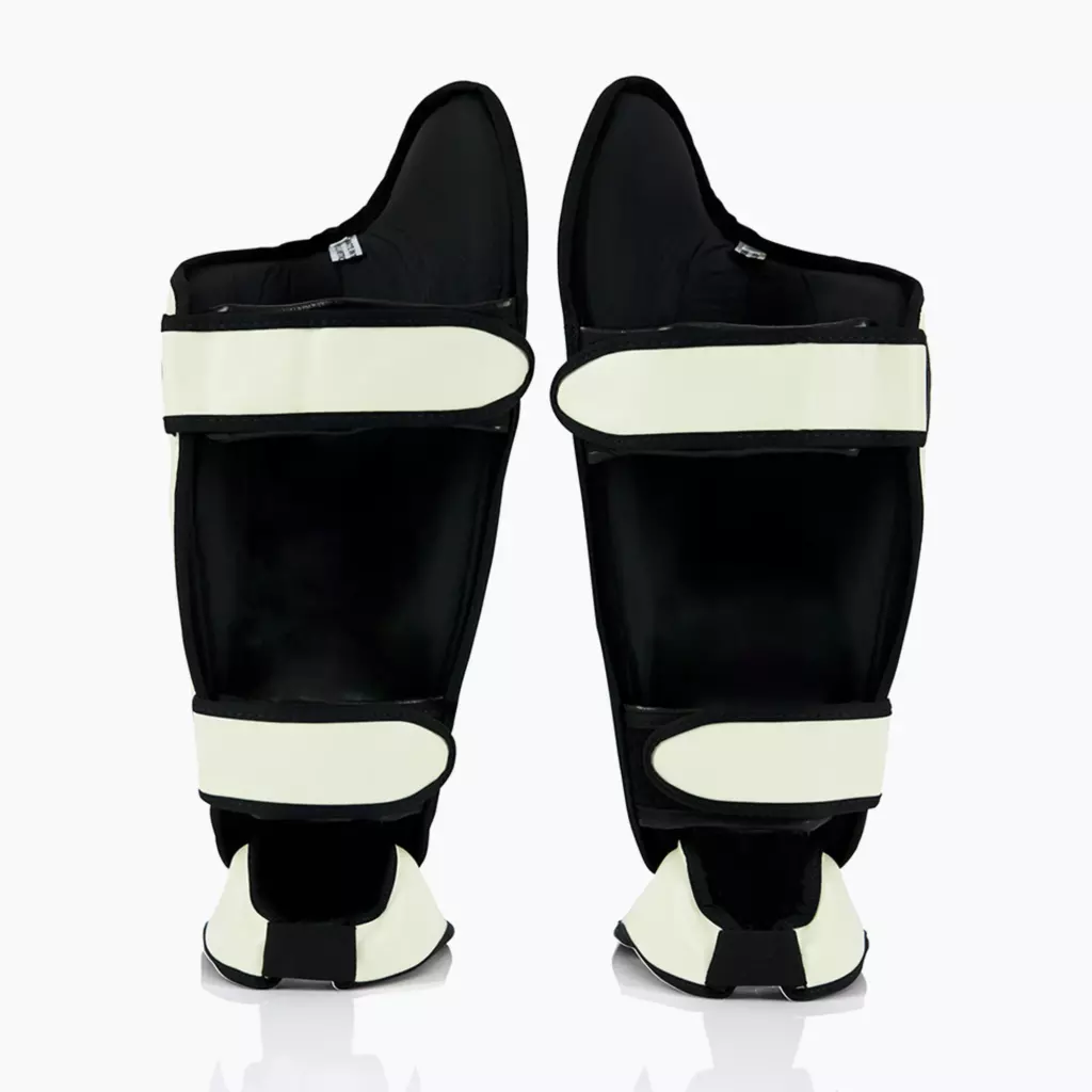 Шингарды Fairtex Ultimate Shin Pads white