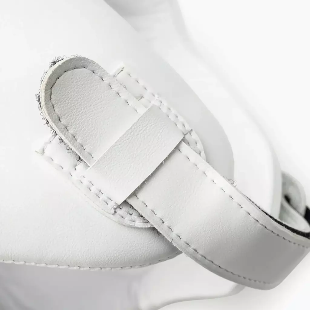 Боксёрский шлем YOKKAO Competition white