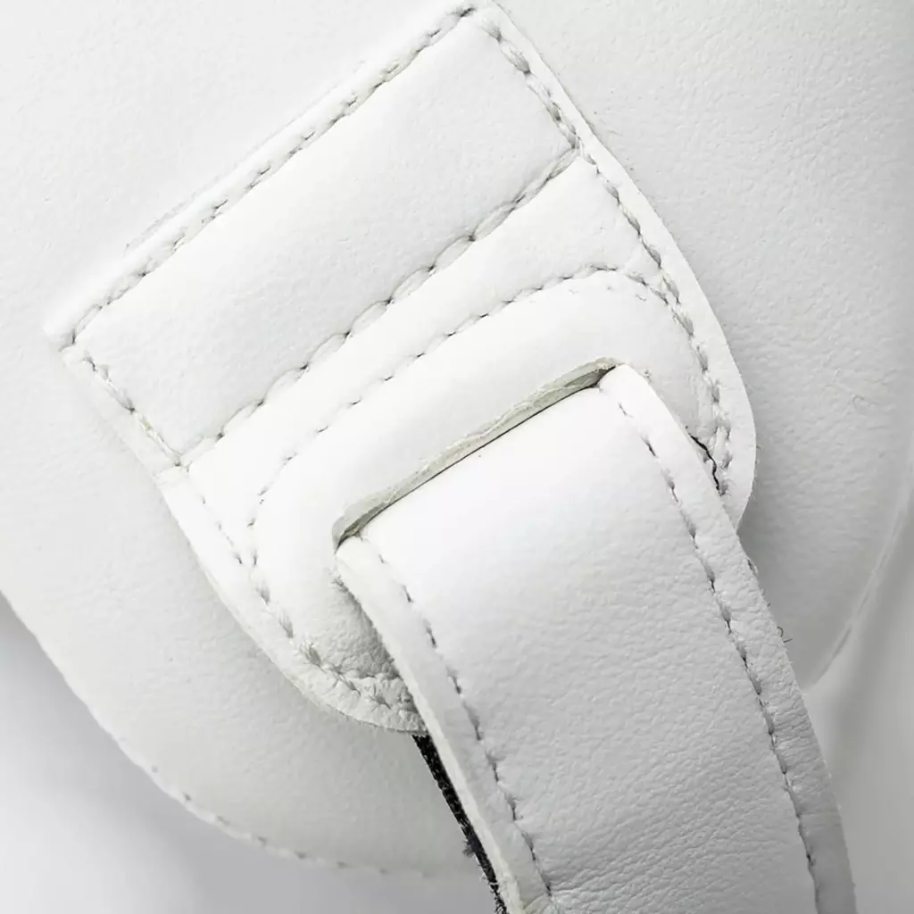 Боксёрский шлем YOKKAO Competition white