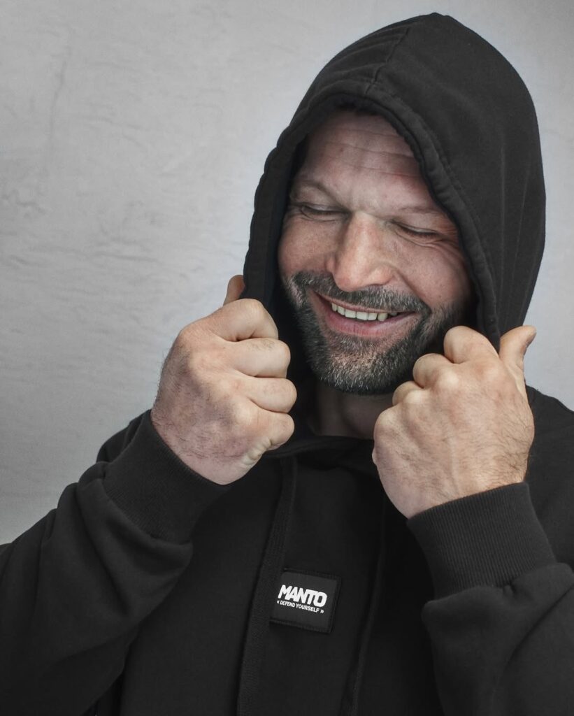 Худи MANTO LABEL 25 REGULAR OVERSIZE чёрная