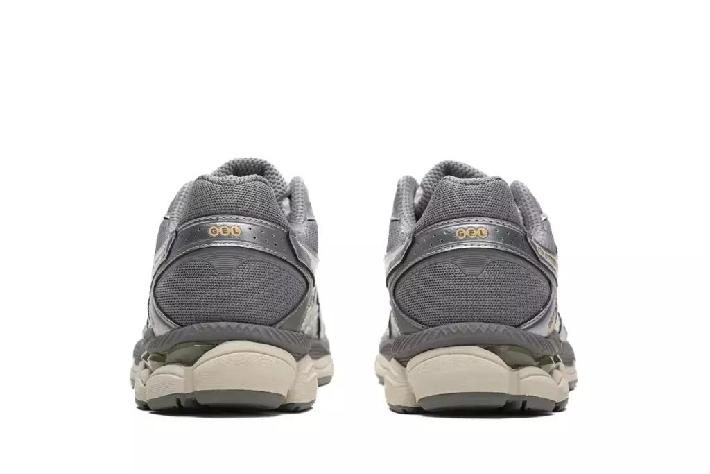 Asics Gel-Cumulus 16 "Cream Clay Grey"