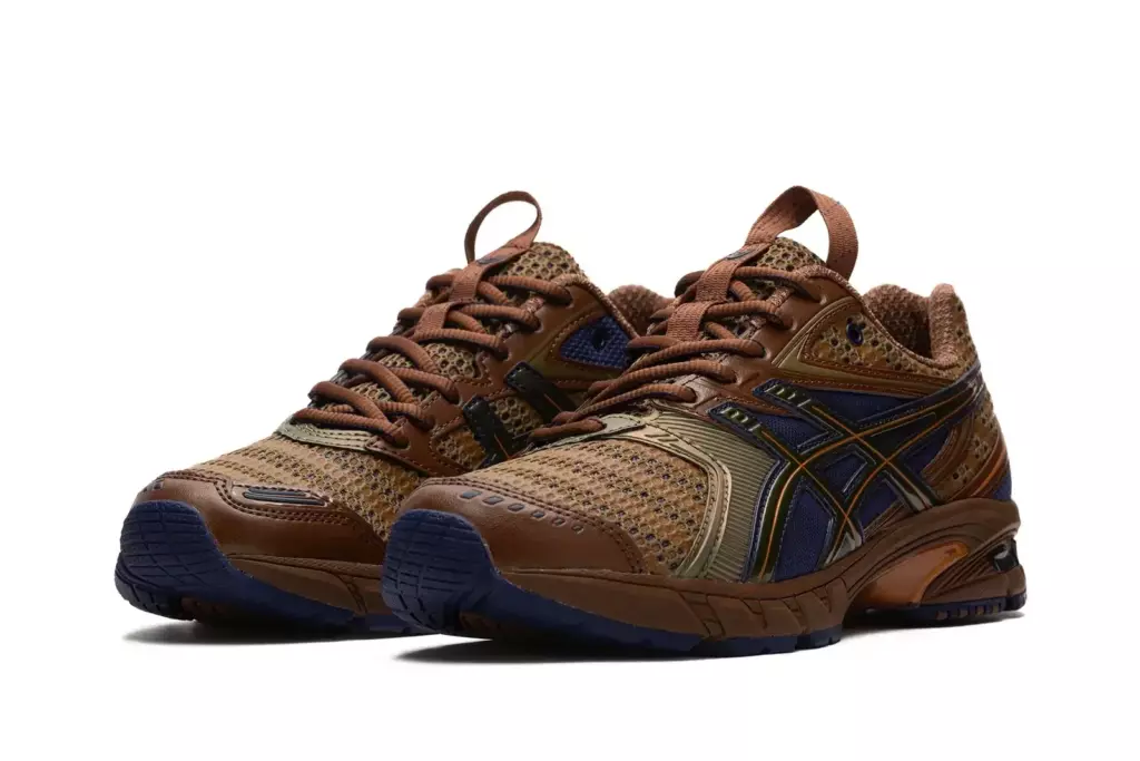 Asics UB9-S Gel-DS Trainter 14 "Desert Camp Piquant Orange"