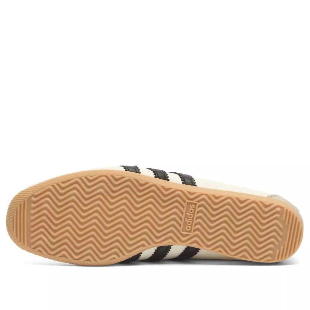 ADIDAS JAPAN - Off White, Core Black & Wonder Beige