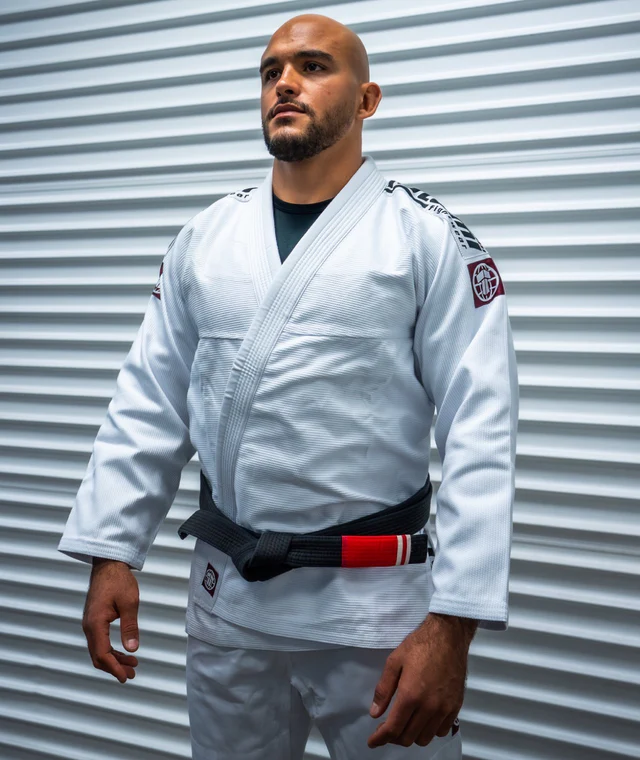 Кимоно Tatami NOVA COMPETIDOR - белое