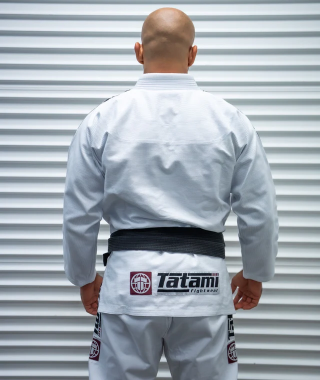 Кимоно Tatami NOVA COMPETIDOR - белое