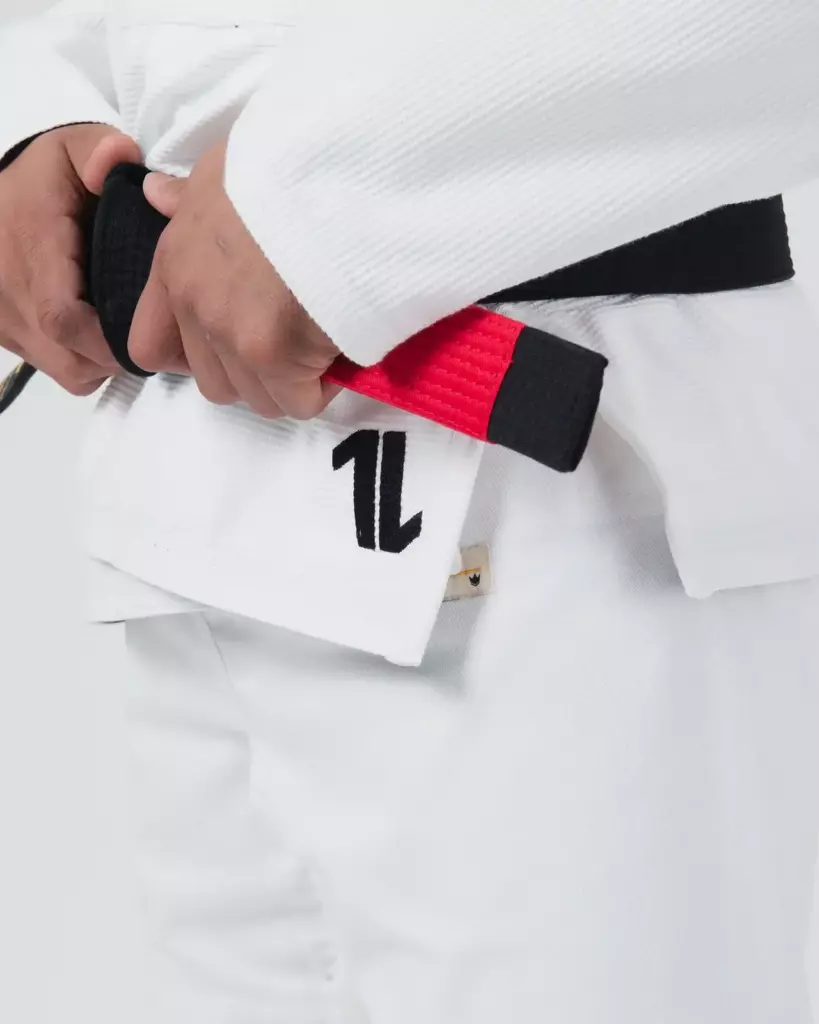 Кимоно KINGZ The One V2 IBJJF белое